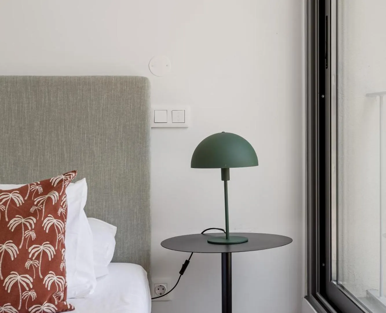 The Urban Oasis Elegant 2 Bedroom Duplex In Lisbona